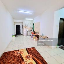 Kitchen Cabinet, Middle Floor, 4 Bedrooms, 2 Car Park