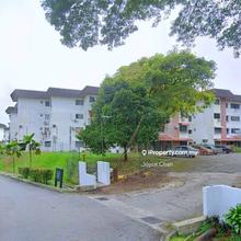 Cempaka Apartment - 10 min to Selayang Mall