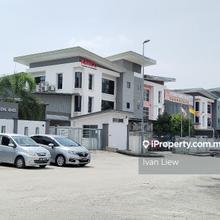 Semi-D factory at Balakong Suria Park for Rent