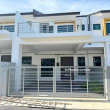 New house Taman Molek Residence