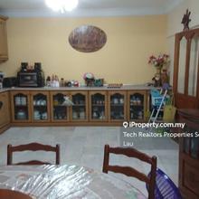 Terrace house for Sale