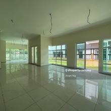 3 Storey Bungalow Brand New Unit & Gated Guarded