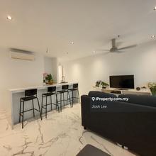 Brand New Untenanted Fully Furnish Golf View
