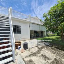 1 storey Corner Beautiful House with Rooftop Access