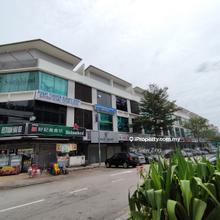 Bandar Kinrara, Bk 5 Ground Floor Shop for rent 