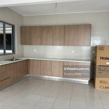 Key on hand and ready move in condition