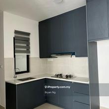 Non Bumi Lot , 2 Car Park , Kept Well Condition , Limited Unit 