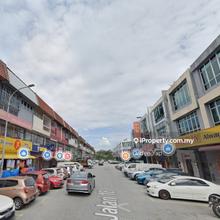 Ground Floor Shop @ Seri Kembangan For Rent