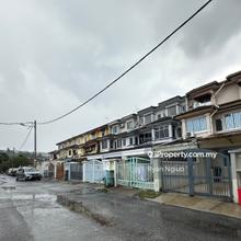 3 Storey Town House for Sale