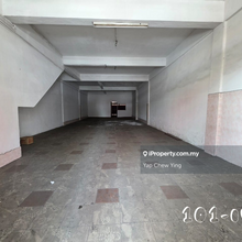 Facing Mainroad!! Tmn Seri Banting Triple Storey Shoplot 20x90 