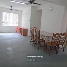 Centrio Avenue un-furnished 1-car park original unit