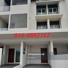 Terrace house for Sale