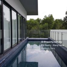 Well Appointed Luxury Villa With Private Pool Close To Upmarket Mall