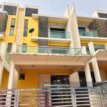 3 Storey Superlink @ Freehold @ Gated and guarded