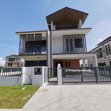 Hill side bungalow with modern facade, Surrounding natural scenery