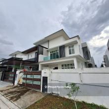Freehold double storey cluster house unblock view at mutiara bestari