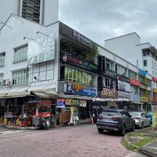 Ground Floor Corner Facing Main Road F&b Jelutong Show room Vantage 