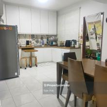 Value Buy Unit With 2 Carpark Lot