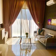 Condo specialist! Viewing anytime!