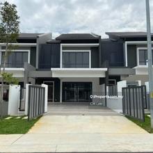 Terrace house for Sale