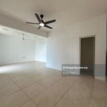 Freehold High Floor Basic Unit, Low Density Within Living Conveniences