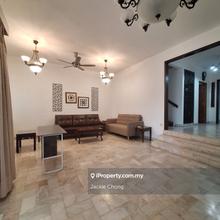 Well Maintained Freehold Semi D for Sale, OUG