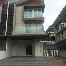 Semi-D house for Rent