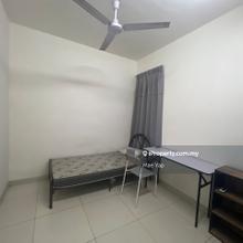 Walking Distance to ucsi, Middle room for rent