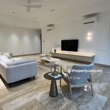 Good privacy. Low density. Furnished.