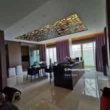 Semi-D house for Sale