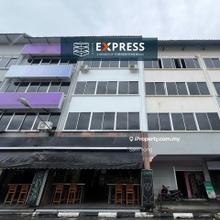 4 Storey Inter Shoplot at Waterfront Commercial Centre