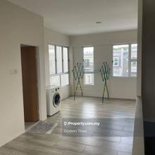 Samarahan Academia Lane 3 storey Townhouse For Rent