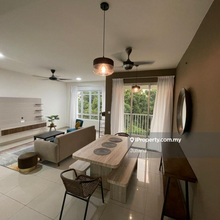 Spacious bedroom condo for rent at a prime location