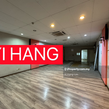 Ground floor facing mainroad shoplot at Bayan Lepas for rent