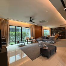 Freehold, 2 storey bungalow,jade hills,gated guarded,renovated