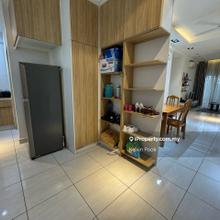 Below Market Bsp 21 Renovated Condo 2 Carparks Saujana Putra Jenjarom