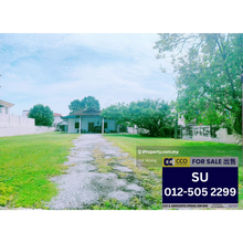 Bungalow Near to Ipoh Town with Huge Yard