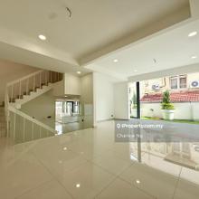 2 Sty Corner Superlink Newly Renovated & Definately Move In Condition