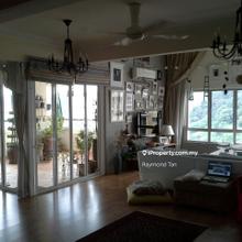6r3b2parking lot Short walk to MRT station and the curve ikea