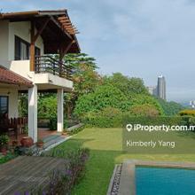 Unique Tropical Resort Home - Elevated Ground, Great Views & Breezy