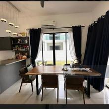 2 Storey Terraced House End Lot With Land 