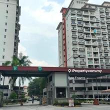 Well maintained moved-in condition 