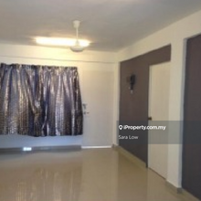 Nice Flat in Sri Petaling, 5min reach supermarket