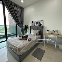 Evoke Residence, Middle Room With Balcony (share bathroom) For Rent