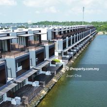 Senibong Cove @ Isola Coast, 3 Storey Link House with Canal view