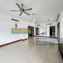 Nice 4 Bedrooms Unit for Sale