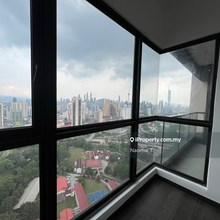 Newly completed. Developer unit facing KLCC view! Free all legal fees