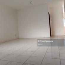 Pangsapuri Baiduri tasik kesuma beranang 75k freehold low cost
