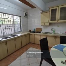 Grd floor townhouse fully furnished