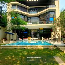 3 storey detached house with pool in Mines Resort City